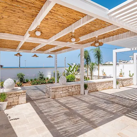 De Nuzzo - Nocleg ze śniadaniem Torre San Giovanni Ugento